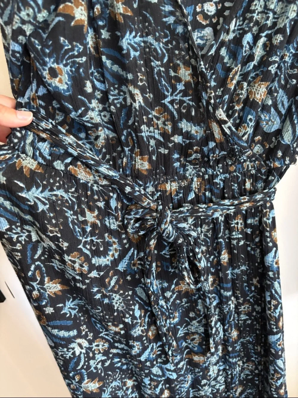 UO Floral Maxi Dress - Picture 11 of 16